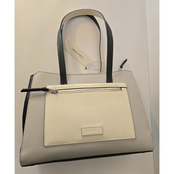 Calvin Klein Women's Hadley Tote Bag 2 in 1 Vegan Leather 5 Pockets Black/White - Picture 1 of 11